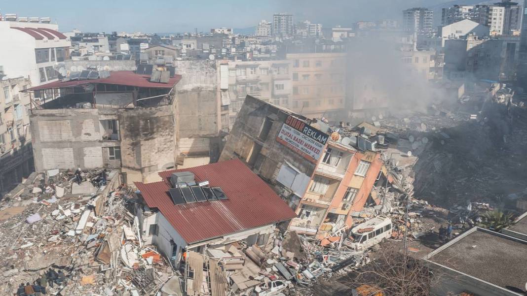 O bölge için uyarı üstüne uyarı yapmıştı! Naci Görür yine bildi: O bölge de depremle sarsıldı 3